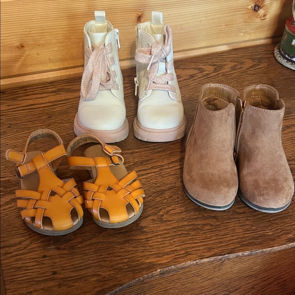 Kids Cat and Jack Shoe Bundle Toddler size 7